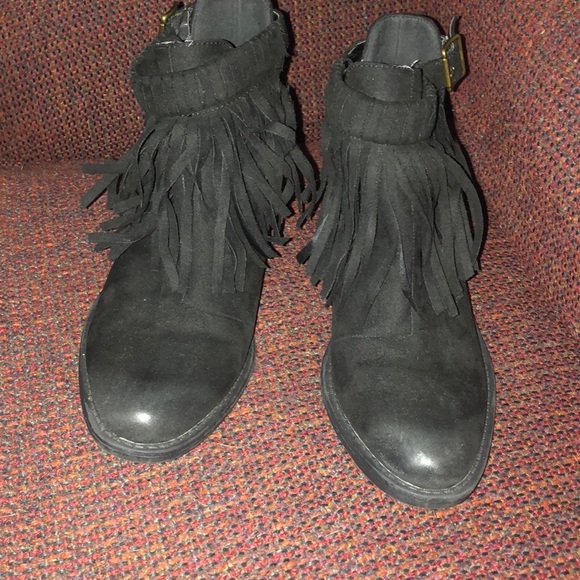 Women’s QUPID black faux suede fringed boots size 6 - Picture 4 of 6